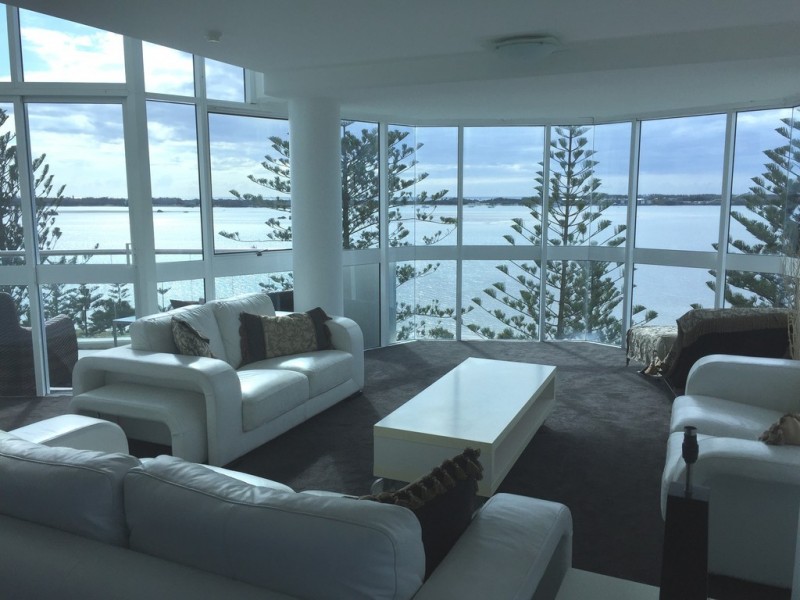 15/204 Marine Pde, Labrador QLD 4215