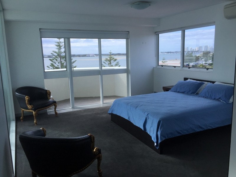 15/204 Marine Pde, Labrador QLD 4215