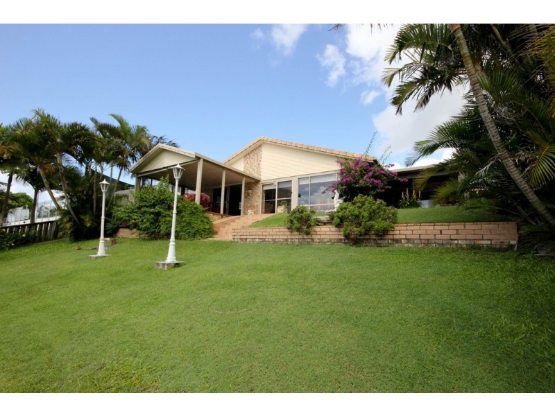 69 Cassowary Drive, Burleigh Waters QLD 4220