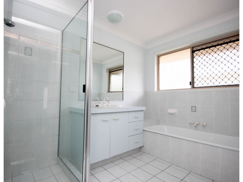 69 Cassowary Drive, Burleigh Waters QLD 4220