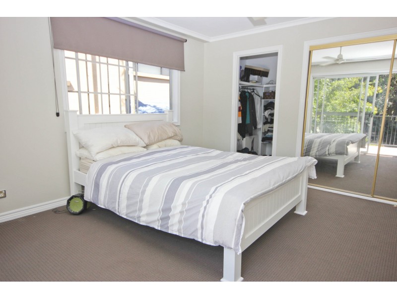 2/5 Dowling Drive, Southport QLD 4215