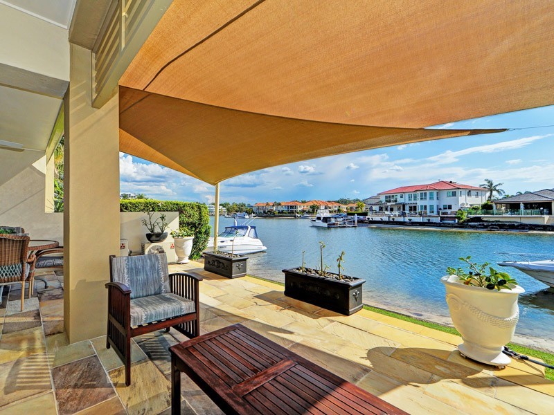 33/76 Bayview Street, Runaway Bay QLD 4216