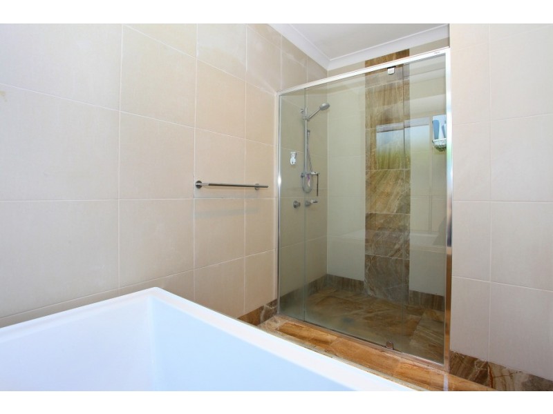 32 Merion Court, Robina QLD 4226