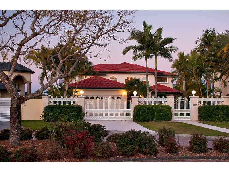 17 Tortuga Place, Clear Island Waters QLD 4226