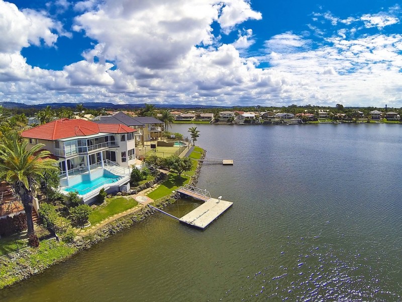 17 Tortuga Place, Clear Island Waters QLD 4226