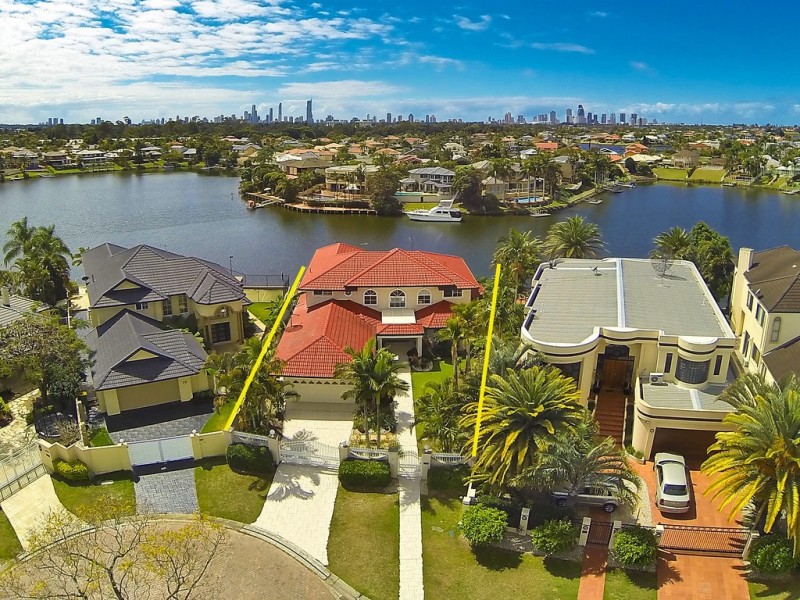 17 Tortuga Place, Clear Island Waters QLD 4226