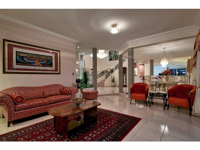 17 Tortuga Place, Clear Island Waters QLD 4226