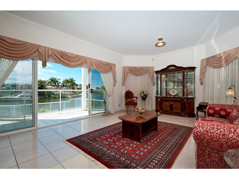 17 Tortuga Place, Clear Island Waters QLD 4226