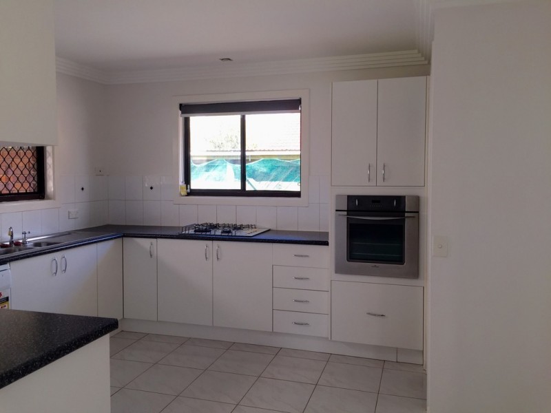 77 Lambros Drive, Benowa QLD 4217