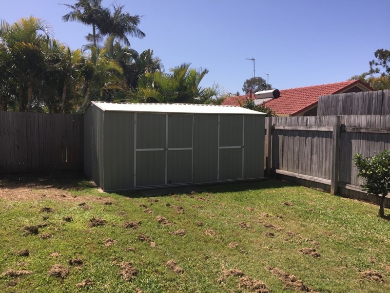 77 Lambros Drive, Benowa QLD 4217