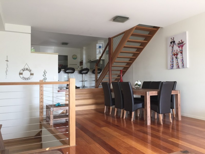 1/2057 Gold Coast Hwy, Miami QLD 4220