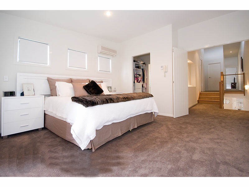 1/2057 Gold Coast Hwy, Miami QLD 4220