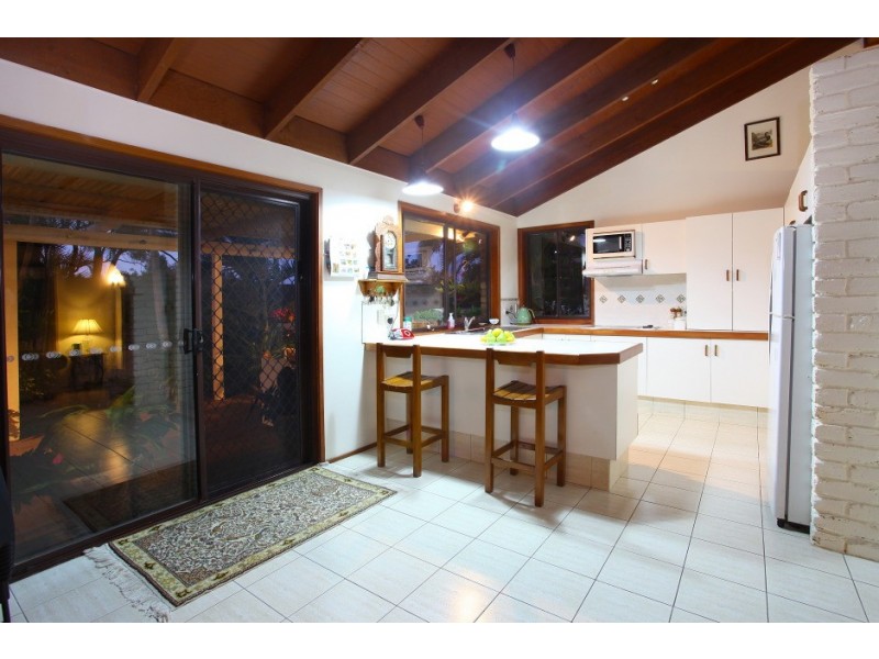 3 Queenscliff Crescent, Robina QLD 4226