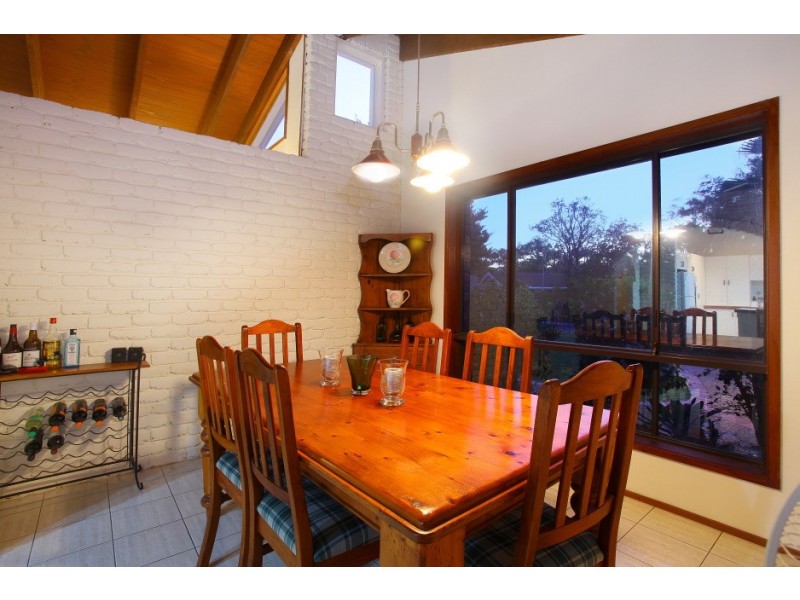 3 Queenscliff Crescent, Robina QLD 4226