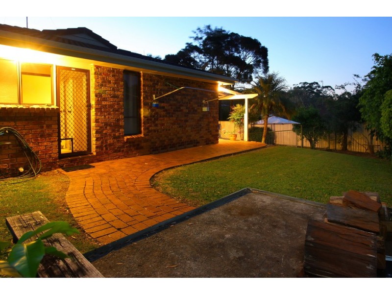 3 Queenscliff Crescent, Robina QLD 4226