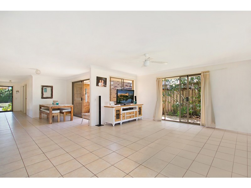 296 Christine Avenue, Varsity Lakes QLD 4227