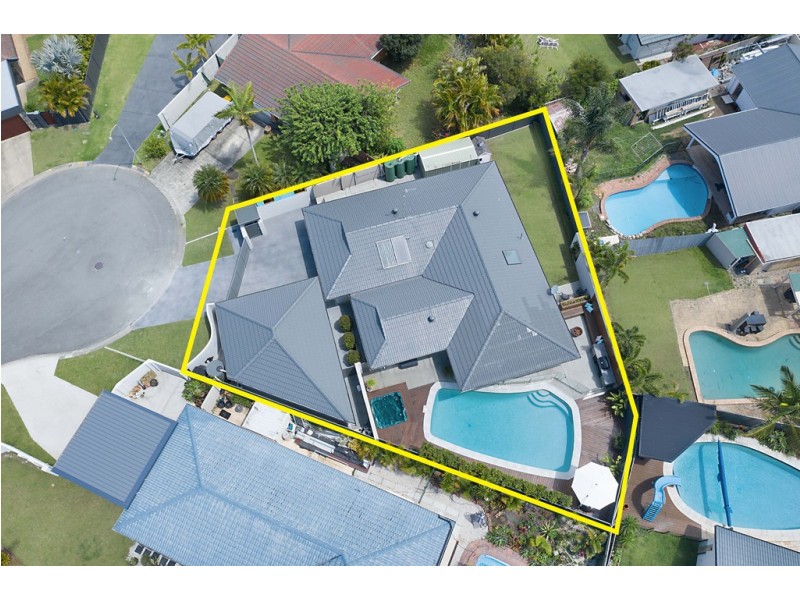 9 Jib Court, Mermaid Waters QLD 4218