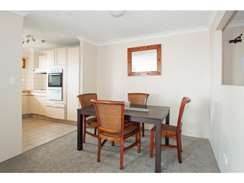 36/121 Surf Parade, Broadbeach QLD 4218