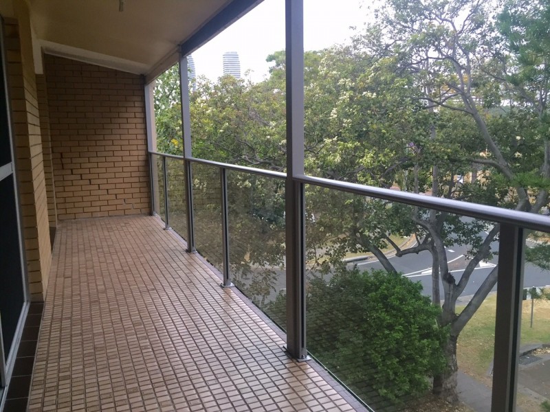 5/35 T E Peters Drive, Broadbeach Waters QLD 4218