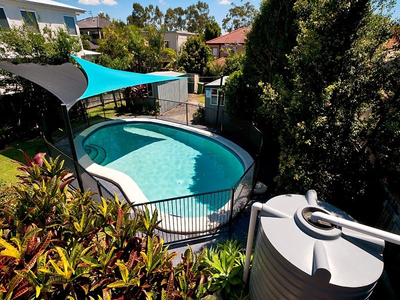 69 Bamboo Avenue, Benowa QLD 4217