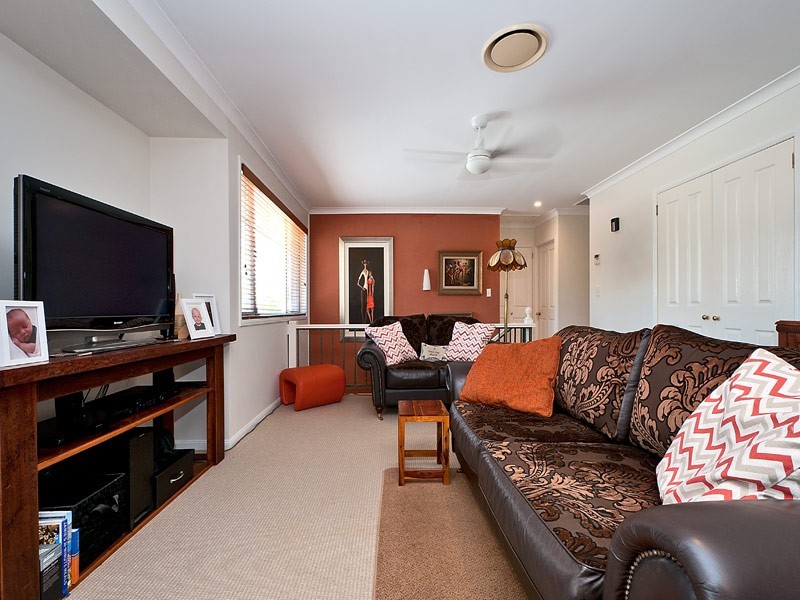 69 Bamboo Avenue, Benowa QLD 4217