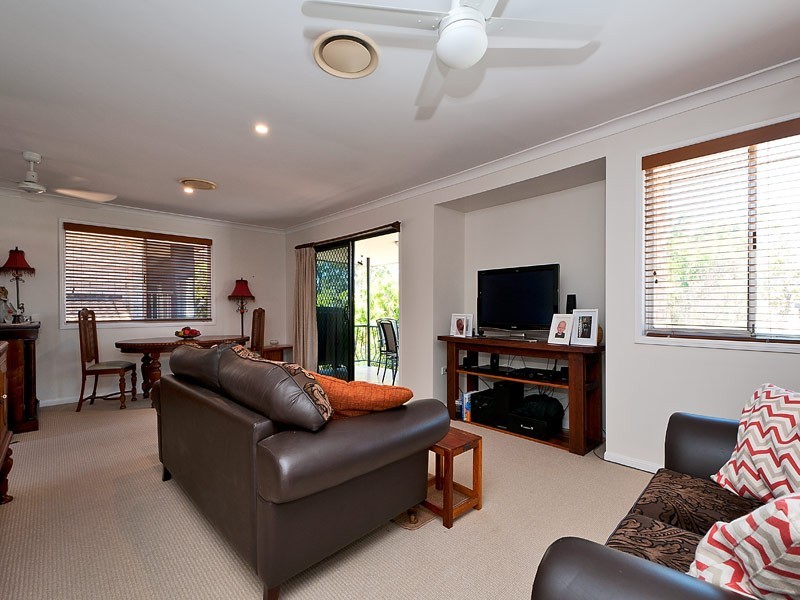 69 Bamboo Avenue, Benowa QLD 4217