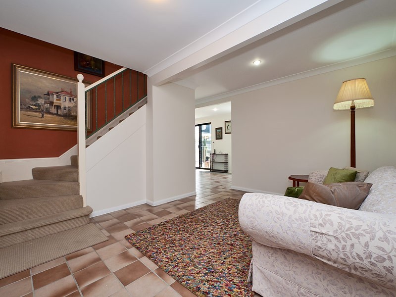 69 Bamboo Avenue, Benowa QLD 4217