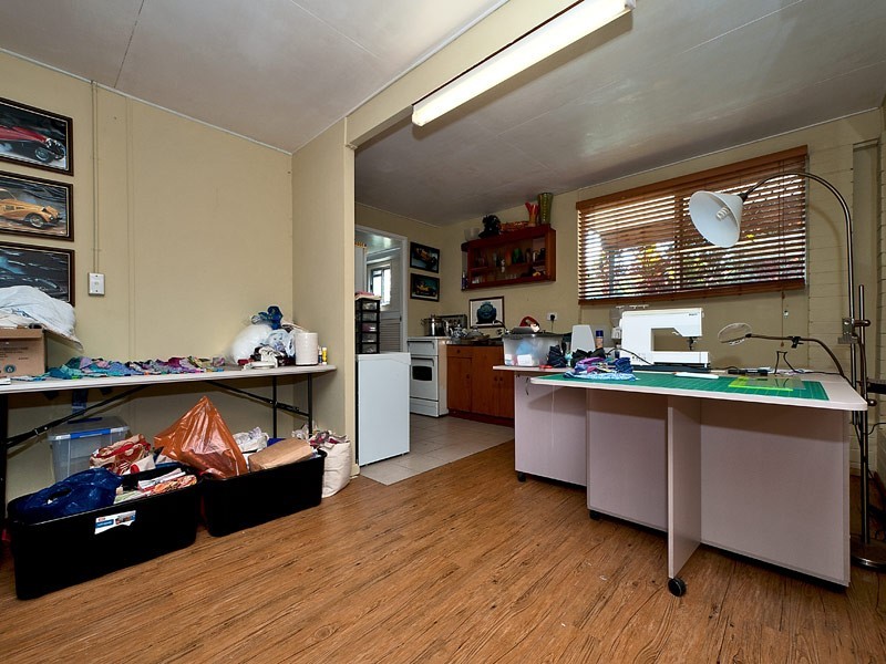 69 Bamboo Avenue, Benowa QLD 4217