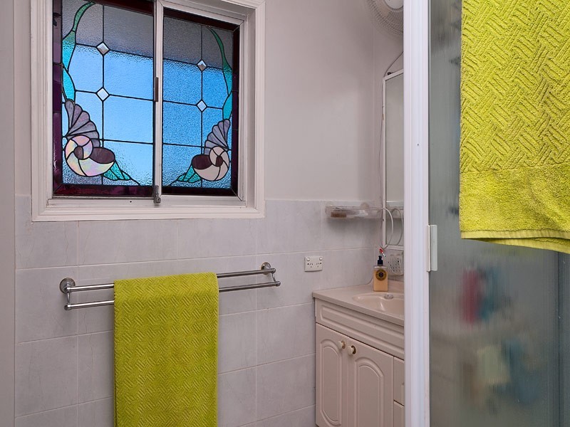 69 Bamboo Avenue, Benowa QLD 4217