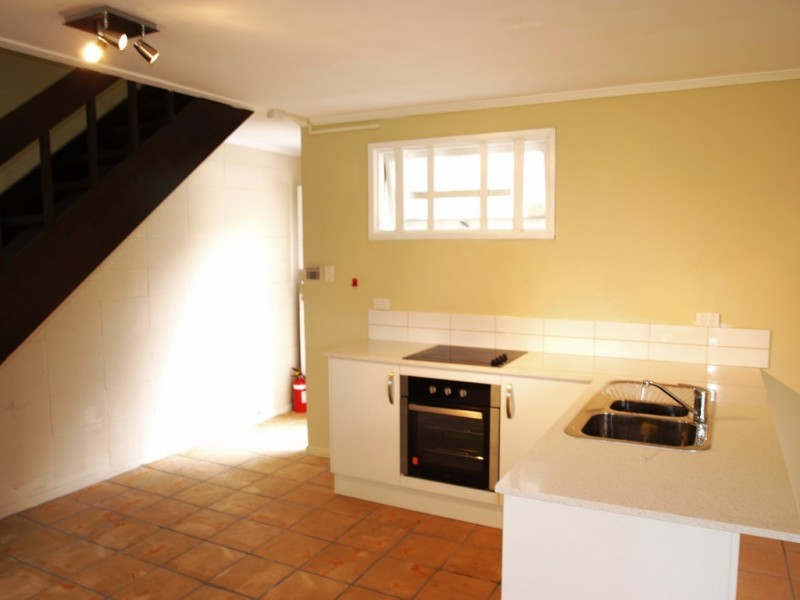 3/3329 Surfers Paradise Boulevard, Surfers Paradise QLD 4217