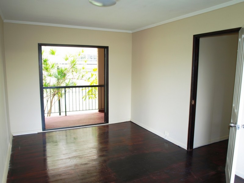 3/3329 Surfers Paradise Boulevard, Surfers Paradise QLD 4217