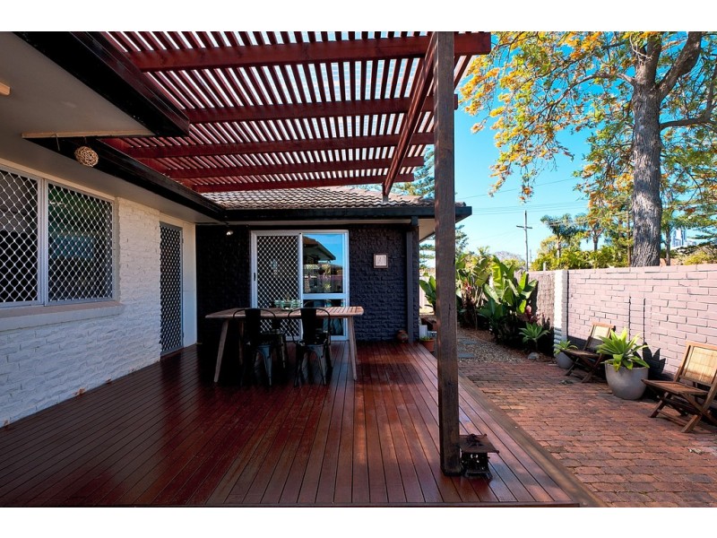 26 Coogeen Street, Sorrento QLD 4217