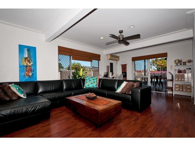 26 Coogeen Street, Sorrento QLD 4217