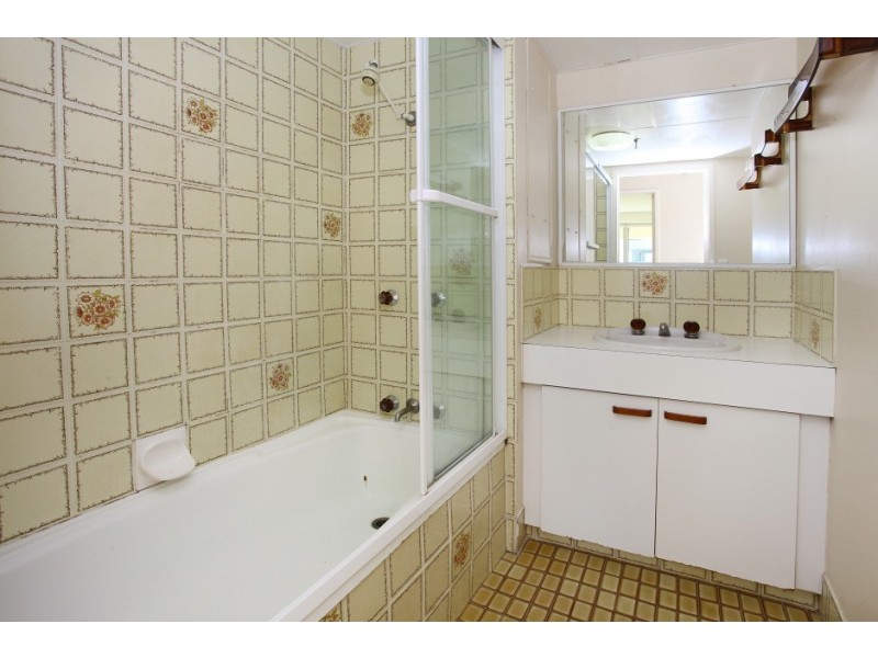 Unit 4 ‘Talisman’ 67 Broadbeach Boulevard, Broadbeach QLD 4218