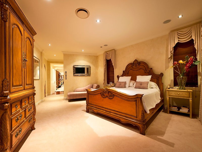 18 Binda Place, Bundall QLD 4217