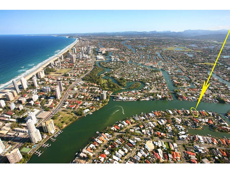 118 Amalfi Drive, Isle Of Capri QLD 4217