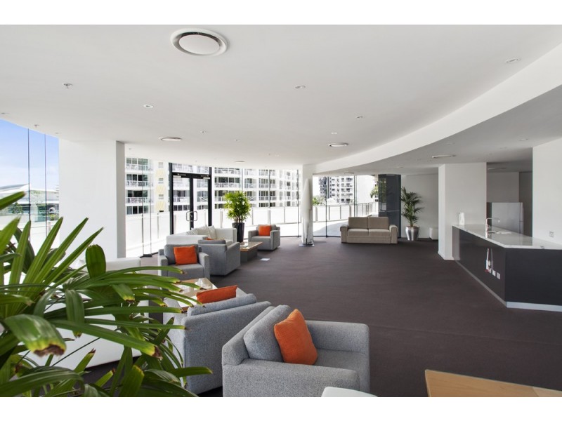 602 ‘The Wave’ 89 Surf Parade, Broadbeach QLD 4218