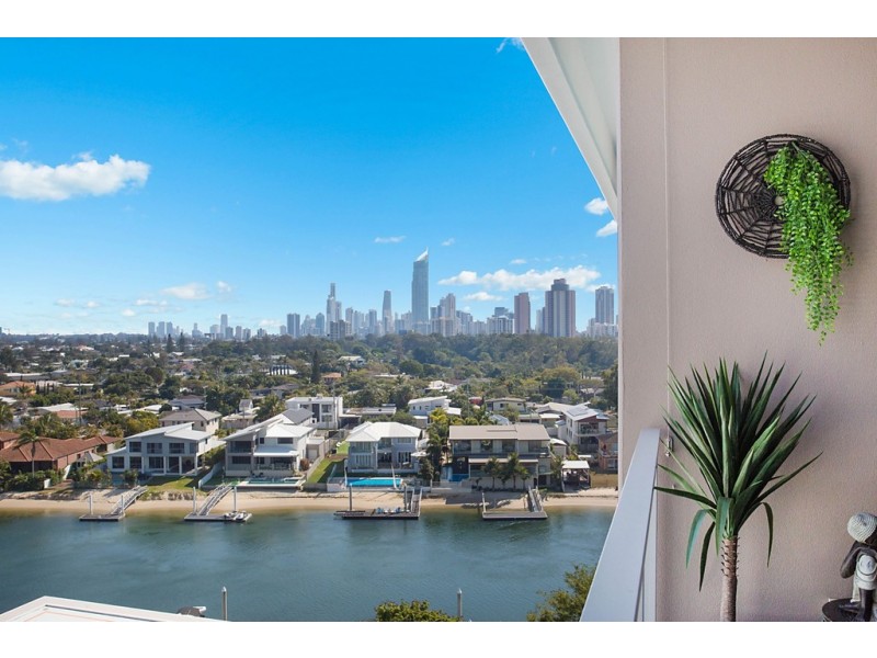 1801 ‘Freshwater Point’ 33 T.E.Peters Drive, Broadbeach Waters QLD 4218