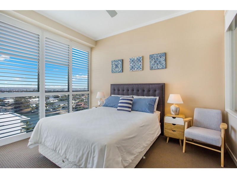 1801 ‘Freshwater Point’ 33 T.E.Peters Drive, Broadbeach Waters QLD 4218