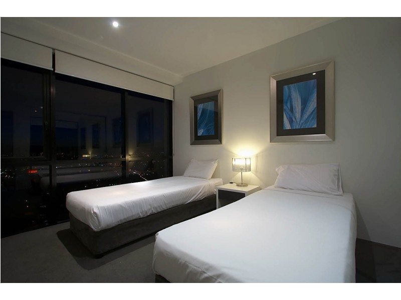 2321 ‘Circle on Cavill’ 9 Ferny Avenue, Surfers Paradise QLD 4217