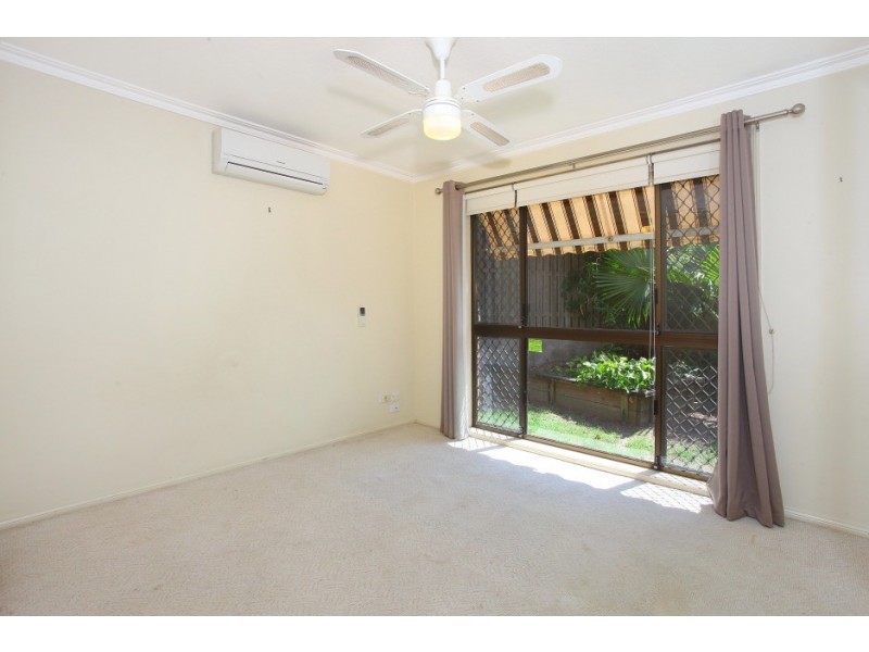 243 Ron Penhaligon Way, Robina QLD 4226