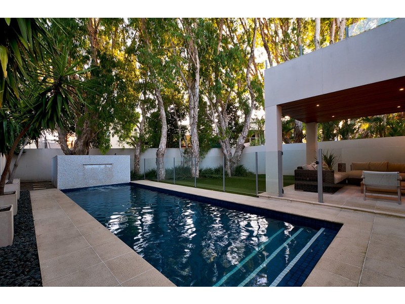 2 Marseille Estate, 17 Marseille Court, Sorrento QLD 4217