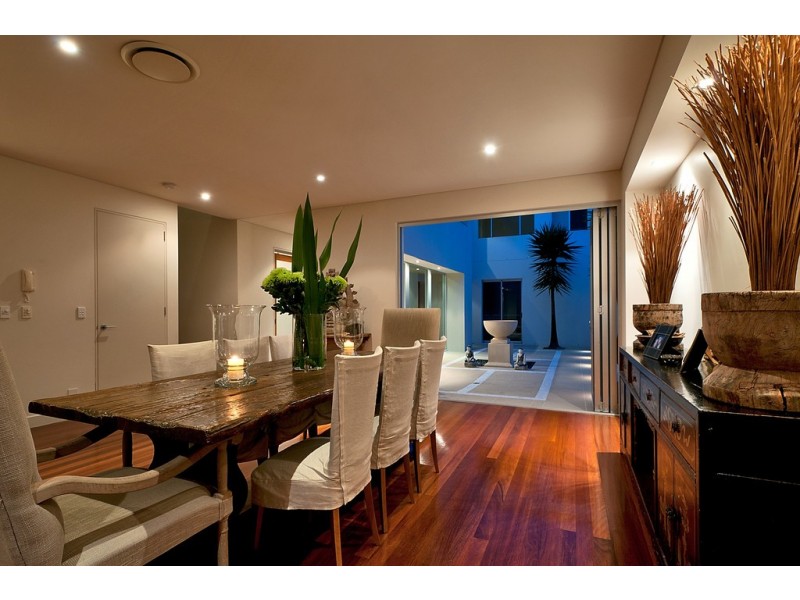 2 Marseille Estate, 17 Marseille Court, Sorrento QLD 4217