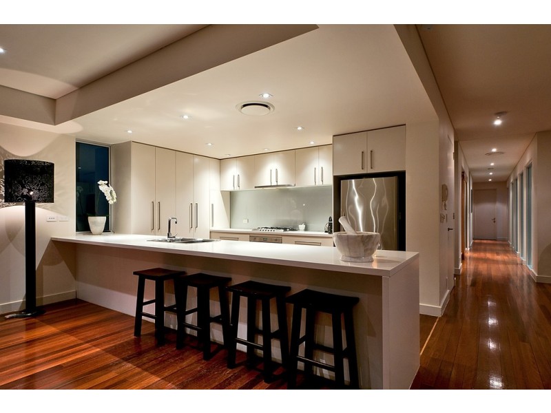 2 Marseille Estate, 17 Marseille Court, Sorrento QLD 4217