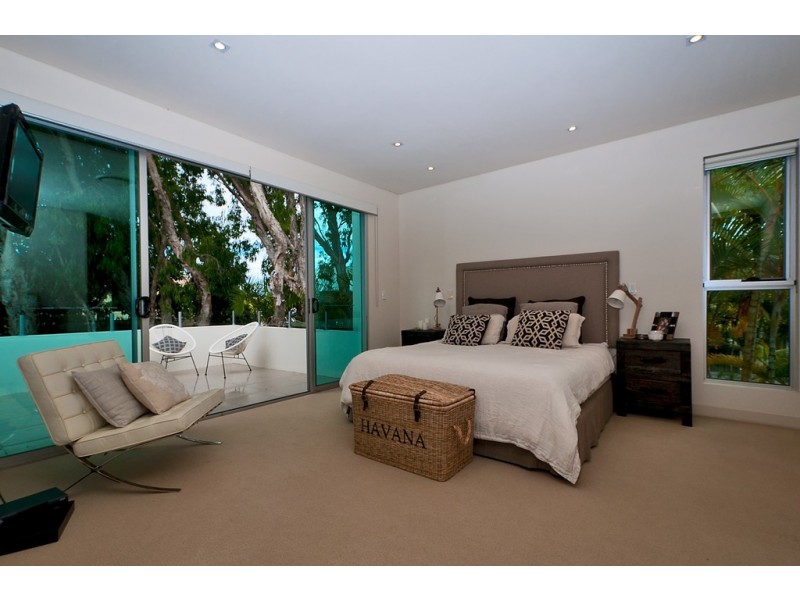 2 Marseille Estate, 17 Marseille Court, Sorrento QLD 4217