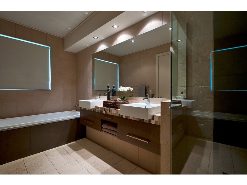 2 Marseille Estate, 17 Marseille Court, Sorrento QLD 4217