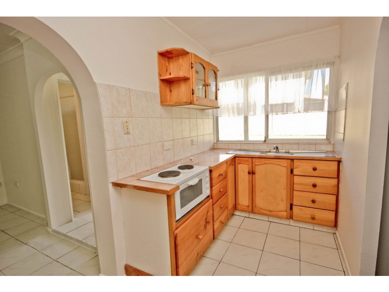 2/4 Beelyu Street, Burleigh Heads QLD 4220