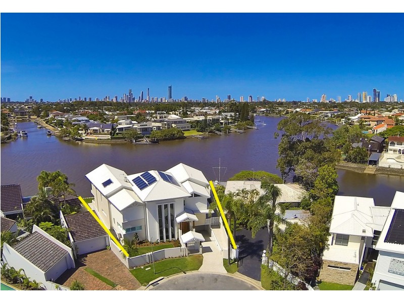 19 Cedar Place, Broadbeach Waters QLD 4218
