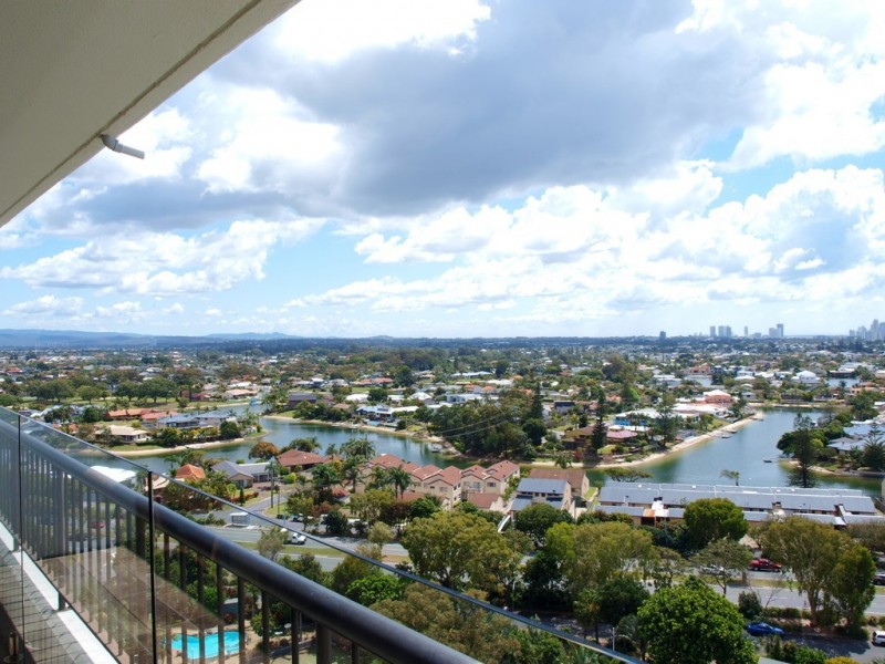 59/54 Hooker Blvd, Mermaid Waters QLD 4218