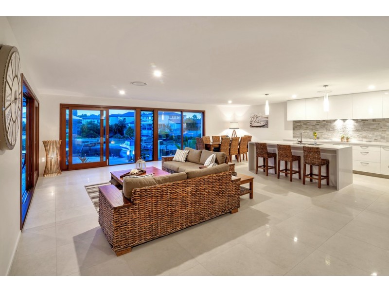 49 Blair Athol Crescent, Sorrento QLD 4217